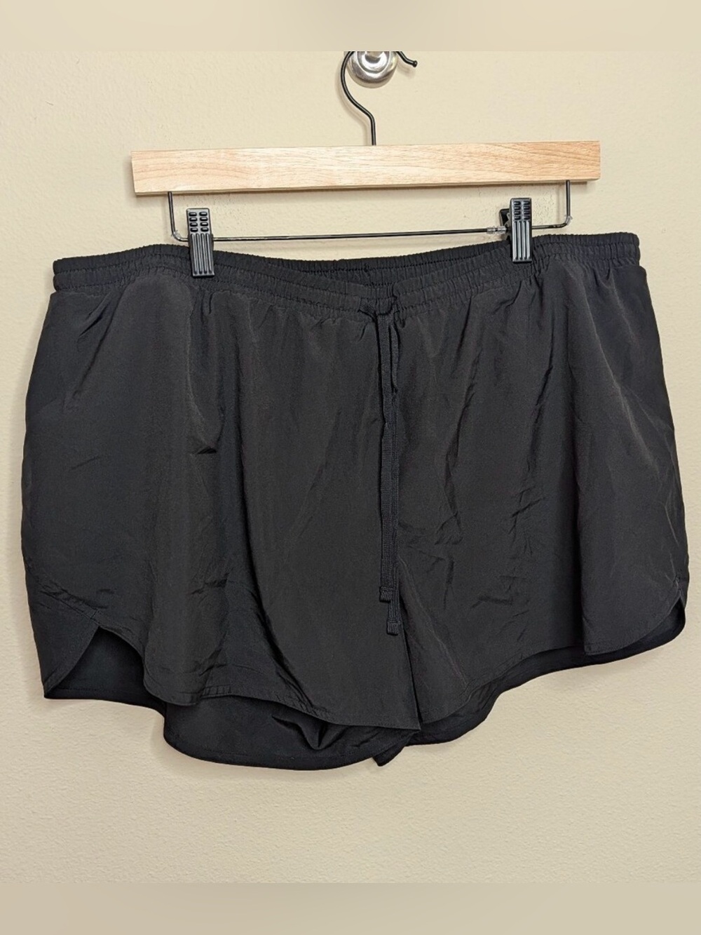 Women’s old navy active go dry large black shorts